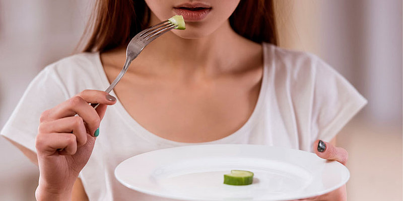 Расстройства пищевого поведения: что это и как распознать